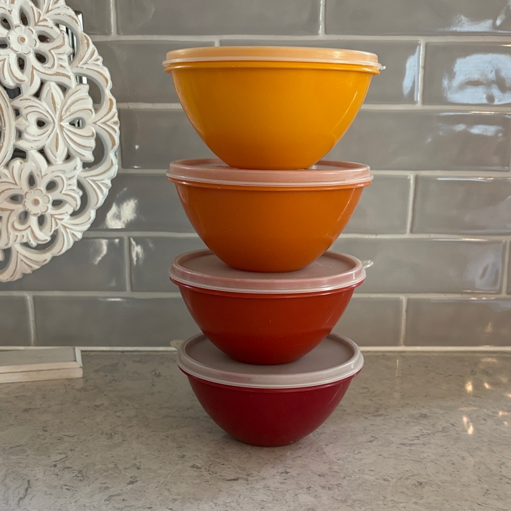 TUPPERWARE 70’s Wonderlier Harvest #233 bowls #239 lids set of 4